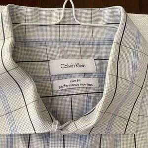 Calvin Klein slim fit dress shirt. Excellent condition.